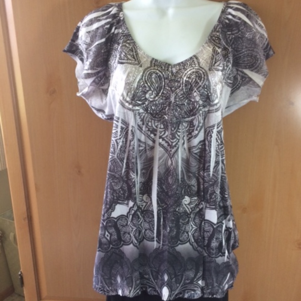 One World Boho Top size L